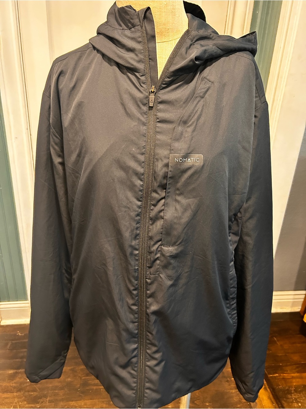 Nomatic outset Men's Hooded Windbreaker Jacket — NAVY